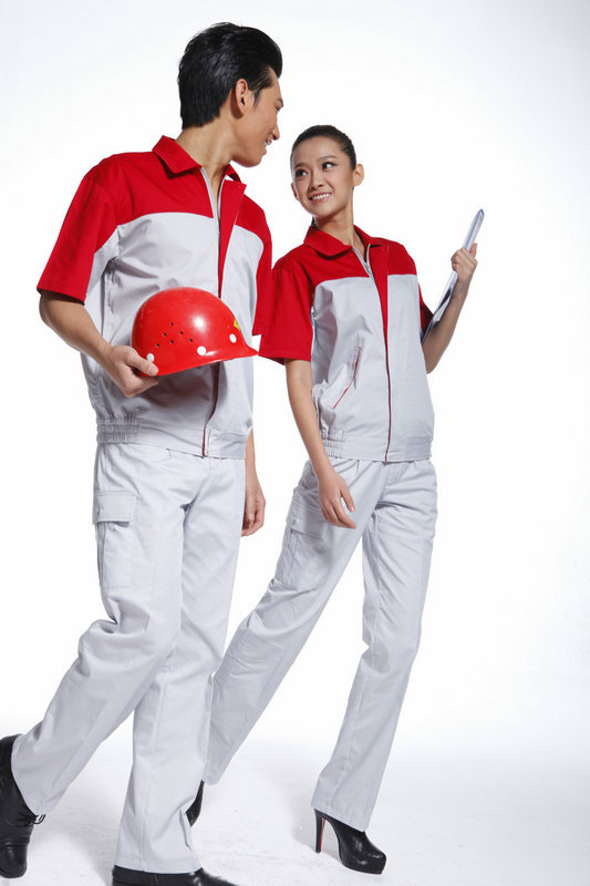 定做工作服有哪些優(yōu)勢？需要注意什么？